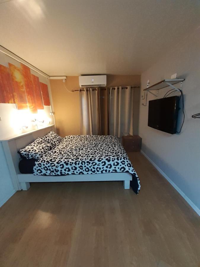 Suite- Studio- Zimmer Bet She'an Exterior photo